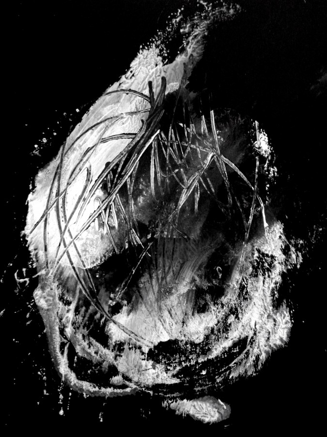 My Daily Circle 010813 acrylic on black paper, 15x21cm